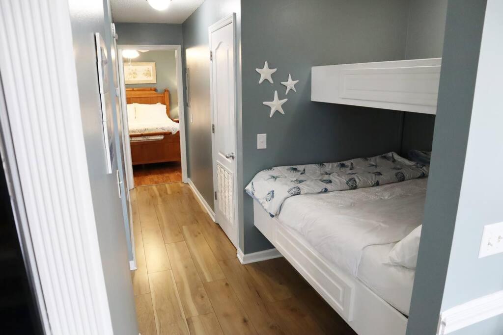 Lazy Palm 4 Pools Short Walk To Beach! Sleeps 5! Panama City Beach Zewnętrze zdjęcie