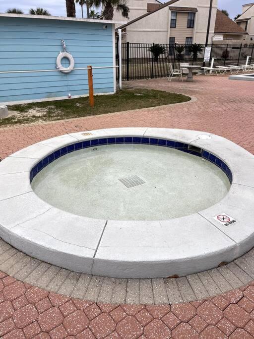 Lazy Palm 4 Pools Short Walk To Beach! Sleeps 5! Panama City Beach Zewnętrze zdjęcie